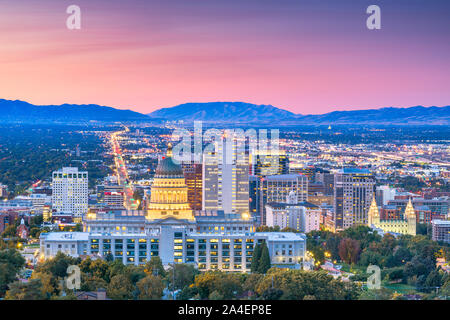 Salt Lake City, Utah, Stati Uniti d'America downtown skyline della citta' al tramonto. Foto Stock