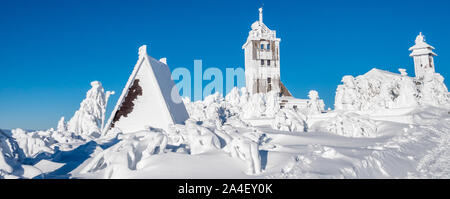 Vertice di panorama Fichtelberg in Sassonia Foto Stock