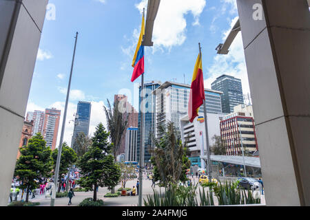 Giornata soleggiata nel centro della città di Bogotà Foto Stock
