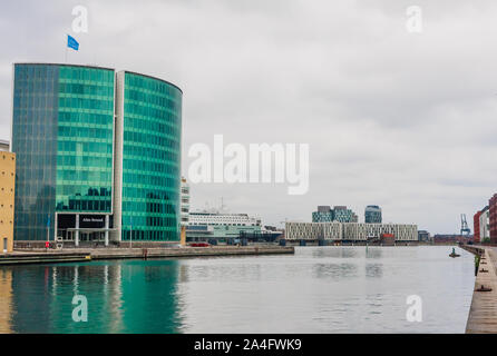 Alm. Marca, precedentemente Aktieselskabet Det Ostasiatiske Kompagni (EAC, East Asiatic Company), progettato da PLH arkitekter, 1994, Copenhagen, Danimarca Foto Stock