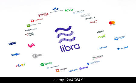 Nuova Associazione Libra logo ed i membri che hanno lasciato l'associazione. Stampato su carta come la brochure. Foto Stock