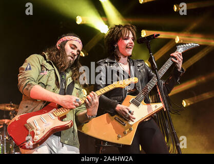 Ottobre 13, 2019, Ontario, CA, U.S: Joe Hottinger e Lzzy Hale per Halestorm 2019 Autunno Tour Ottobre 13th, 2019 in Ontario, California alla Toyota Arena (credito Immagine: © Dave Safley/ZUMA filo) Foto Stock