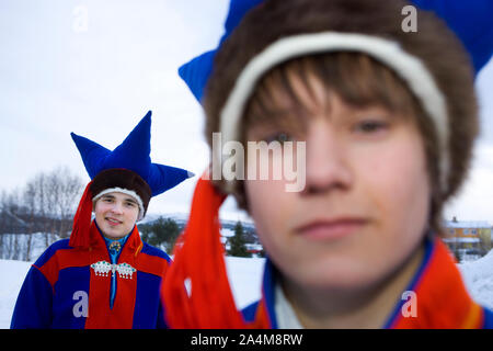 Laplander ragazzi. Lapp / Lapps / Laplander / Lapponi / Lapplander Lapplanders / / / Sami stesso in Karasjok, Lapponia / Lappland. Foto Stock