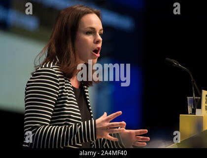 Aberdeen, Regno Unito. Il 15 ottobre 2019. Nella foto: Kate Forbes MSP del Partito nazionale scozzese (SNP). Partito nazionale scozzese (SNP) Conferenza Nazionale, all'evento complesso Aberdeen(TECA). Credito: Colin Fisher/Alamy Live News Foto Stock