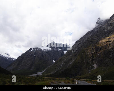 Incontaminato habitat di montagna nel Parco Nazionale di Fiordland, Isola del Sud della Nuova Zelanda Foto Stock