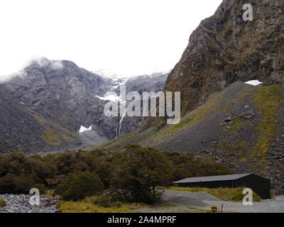 Incontaminato habitat di montagna nel Parco Nazionale di Fiordland, Isola del Sud della Nuova Zelanda Foto Stock