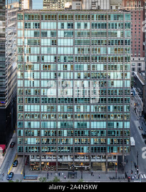 Inland Steel Building, progettato da Bruce Graham e Walter Netsch di Skidmore, Owings & Merrill Foto Stock