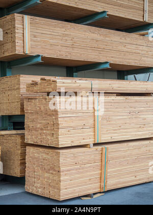 Legname di legno per impiego strutturale Foto Stock