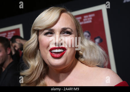 Los Angeles, Ca. 15 ottobre, 2019. Rebel Wilson presso il Los Angeles premiere di Jojo Coniglio a Hollywood American Legion Post a Los Angeles, la California il 15 ottobre 2019. Credito: Faye Sadou/media/punzone Alamy Live News Foto Stock