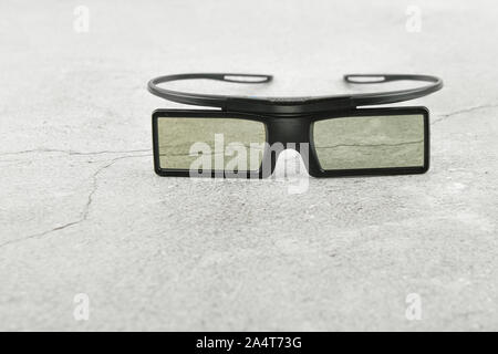 Occhiali 3D. filetley. sul cemento. luogo per la scrittura Foto Stock