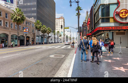 Los Angeles, California, USA. Il 31 maggio 2019. LA Hollywood Walk of Fame. Le stelle di ottone che incorporato nel marciapiedi è un ricordo della celebrit Foto Stock