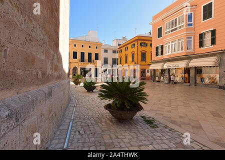 Ciutadella de Menorca è una città portuale sulla costa occidentale di Menorca (Minorca), uno della spagnola delle Isole Baleari. Foto Stock