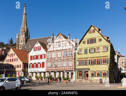 Marktplatz, Esslingen am Neckar, Hauszeile, Kirche Foto Stock