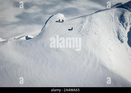 Meteorologi expedition, Mt. Scogliere Hasteinar, Hofsjokull calotta di ghiaccio, Islanda Foto Stock