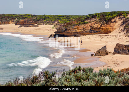 La baia di martiri nella Baia delle Isole parco costiero, Great Ocean Road, Victoria, Australia. Foto Stock