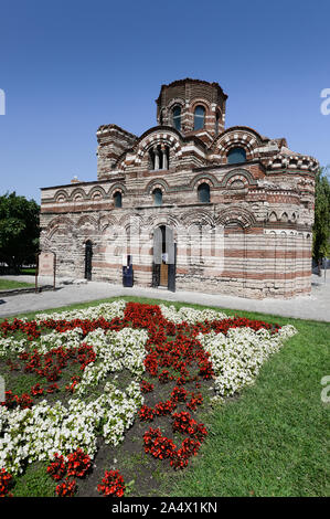 Chiesa di Cristo Pantocrator, la chiesa è decorata con svastiche, Nesebar, Sito Patrimonio Mondiale dell'UNESCO sulla costa del Mar Nero, Bulgaria, Europa Foto Stock