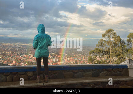 Guardando oltre l'arcobaleno, Cuenca, Ecuador Foto Stock