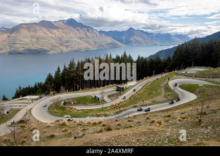 Il luge sulla parte superiore della gondola, Queenstown, New Zealand Nuova Zelanda Foto Stock