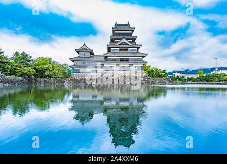 Il Castello Matsumoto nella città di Matsumoto, Nagano, Giappone Foto Stock