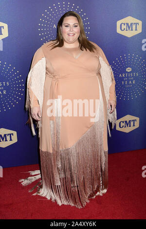 Ottobre 16, 2019, Nashville, TN, STATI UNITI D'AMERICA: 16 Ottobre 2019 - Nashville, Tennessee - Chrissy Metz. 2019 CMT artista dell'anno a Schermerhorn Symphony Center. Photo credit: Dara-Michelle Farr/AdMedia (credito Immagine: © Dara-Michelle Farr/AdMedia via ZUMA filo) Foto Stock