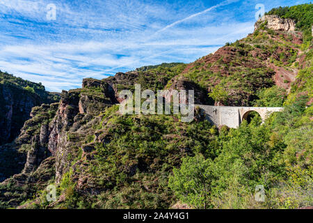Gorges de Daluis o cioccolato canyon in Provence-Alpes, Francia. Foto Stock