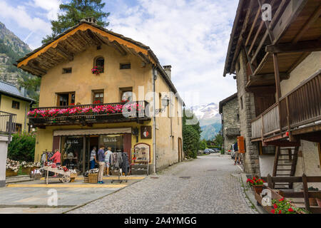 L'Italia, Valle d'Aosta, Gressoney-Saint-Jean, downtown Foto Stock