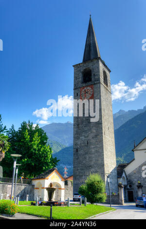 L'Italia, Piemonte, Crodo, chiesa di Santo Stefano belfry Foto Stock