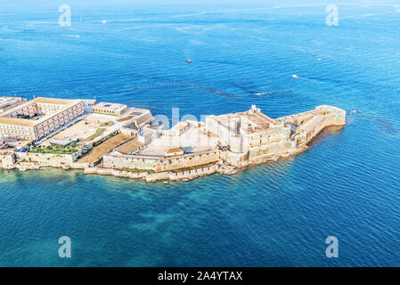 Siracusa Sicilia. Vista aerea di Maniace fortezza di Ortigia. Foto Stock