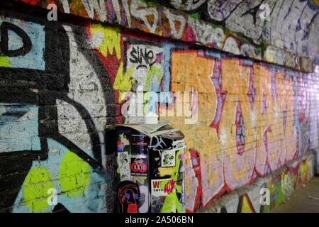 Londra streetwear quartiere della moda graffiti Foto Stock