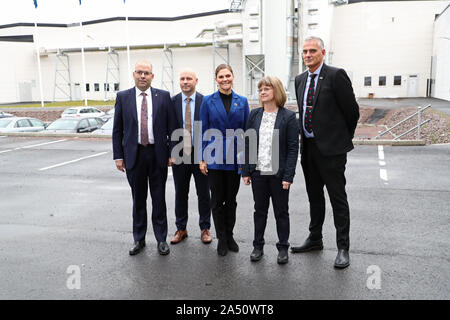 Motala, Svezia. Xvii oct, 2019 Crown Princess Victoria ha visitato Östergötland il giovedì per saperne di più sul riciclaggio di plastica e visitare il 'wedish riciclaggio plastica' in Motala. Il programma include anche la partecipazione dei bambini Fondazione diabete il trentesimo anniversario. In Motala, Europa più grande e più efficiente impianto per il riciclo degli imballaggi in plastica è azionato. Foto Jeppe Gustafsson Foto Stock