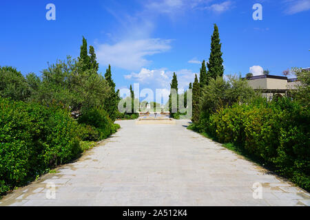 COSTA NAVARINO, Grecia -3 GIU 2019- Vista della Costa Navarino, un resort di lusso complesso (Westin e Romanos hotel managed by Marriott) nella Messenia ri Foto Stock