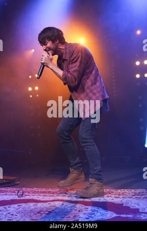 Ottobre 17, 2019, Sydney, NSW, Australia: MORGAN EVANS compie il suo primo spettacolo del tour australiano al Enmore Theatre su ottobre 17, 2019 a Sydney, NSW Australia (credito Immagine: © Christopher Khoury/Australian Press Agency via ZUMA filo) Foto Stock