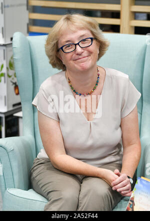 17 ottobre 2019, Assia, Frankfurt/Main: l'autore Heike Wanner alla Fiera del Libro di Francoforte. Foto: Jens Kalaene/dpa-Zentralbild/ZB Foto Stock