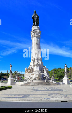 Colonna ornamentali monumento a Sebastião José de Carvalho e Melo, primo marchese di Pombal nel Marchese di Pombal, Lisbona, Portogallo. Foto Stock