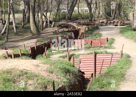 Trincee al Sanctuary Wood First Worls War Museum a Hill 62 vicino a Ypres / Ieper Fiandre Foto Stock