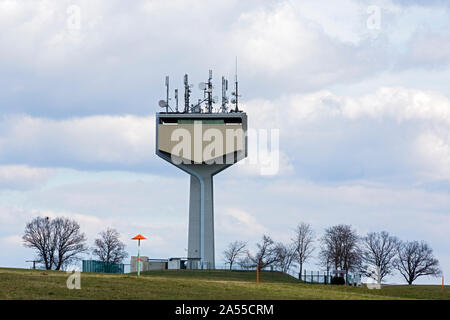 Wasserturm Iggingen, Funkmasten Foto Stock