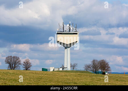 Wasserturm Iggingen, Funkmasten Foto Stock