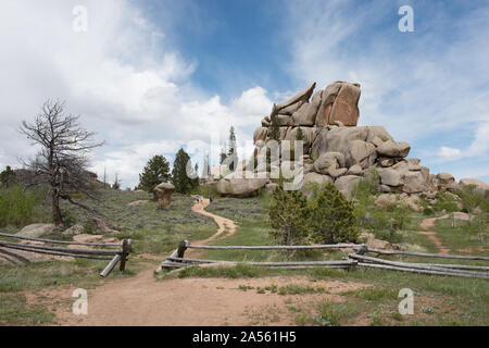 Vedauwoo Turtle Rock, un imponente pila di weathered Sherman granito che è la pietra angolare di un 3.2-mile trail in medicina Bow-Routt Foresta Nazionale tra Laramie e Cheyenne sul Albany-Laramie county line in Wyoming Foto Stock