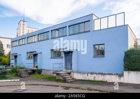 Stoccarda, Germania, 15 Ottobre 2019: Weissenhof Siedlung a.k.a. Weissenhof Immobiliare case a schiera dal Mart Stam a Stuttgart, Germania. Inter modernista Foto Stock