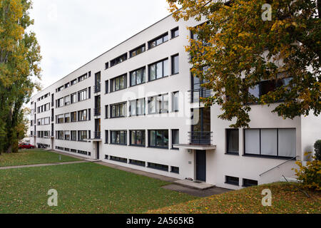 Stoccarda, Germania, 15 Ottobre 2019: Weissenhof Siedlung a.k.a. Weissenhof Estate Edificio principale da Mies van der Rohe a Stuttgart, Germania. Modernista Foto Stock