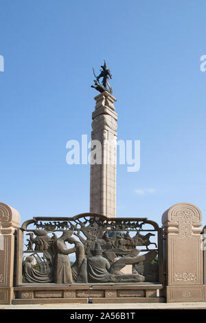 Indipendenza monumento in Piazza della Repubblica Almaty Kazakhstan Foto Stock