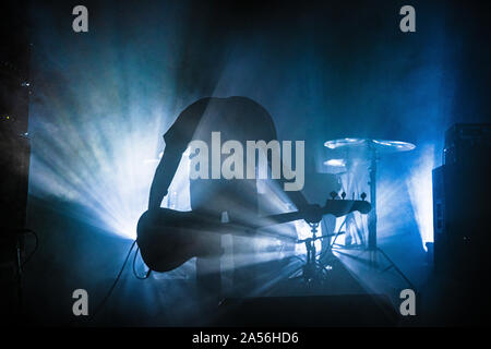 Copenhagen, Danimarca. 17th, ottobre 2019. La svedese post-metal band culto della Luna esegue un concerto dal vivo a Pumpehuset in Copenhagen. (Photo credit: Gonzales foto - Pietro Troest). Foto Stock