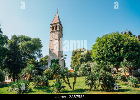 Il campanile e la Cappella del Santo Arnir in Split, Croazia Foto Stock