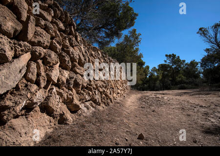 Cami de Cavalls sentiero costiero in Menorca, vicino alla città di Cala Galdana Foto Stock