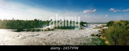 Cascate di Si Phan Don, fiume Mekong, provincia di Champasak, Laos Foto Stock