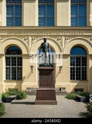 Ingresso alla carica del Humboldt Graduate School of Social Scienes nella Luisenstrasse, Berlino, Germania Foto Stock