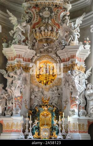 Foto di grazia, Madonna in alto altare, la Chiesa del pellegrinaggio e del Convento dei Cappuccini Ave Maria, Deggingen, Baden-Württemberg, Germania Foto Stock