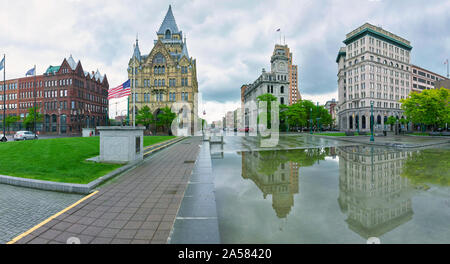 Paesaggio con edifici e Clinton Square, Siracusa, nello Stato di New York, Stati Uniti d'America Foto Stock