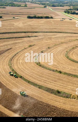 Fotografia aerea rurale delle terre agricole in Fremont County, Iowa, USA. Foto Stock