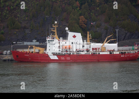 Samuel Risley Coast Guard barca ormeggiata in Quebec City, in Canada Foto Stock